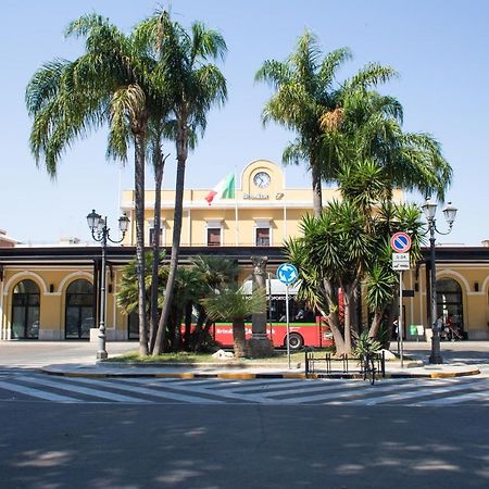 Dimora Kaemca Apartment Brindisi Bagian luar foto